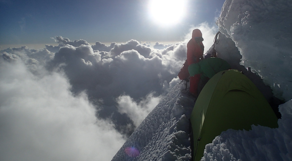 proyecciones-audiovisuales-alpinismo-nepal-escalada-hielo-roca