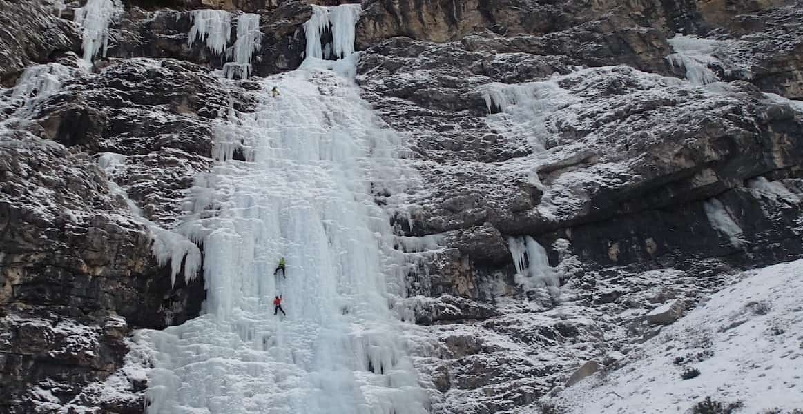 guia de montana escalada en hielo santi padros dolomitas