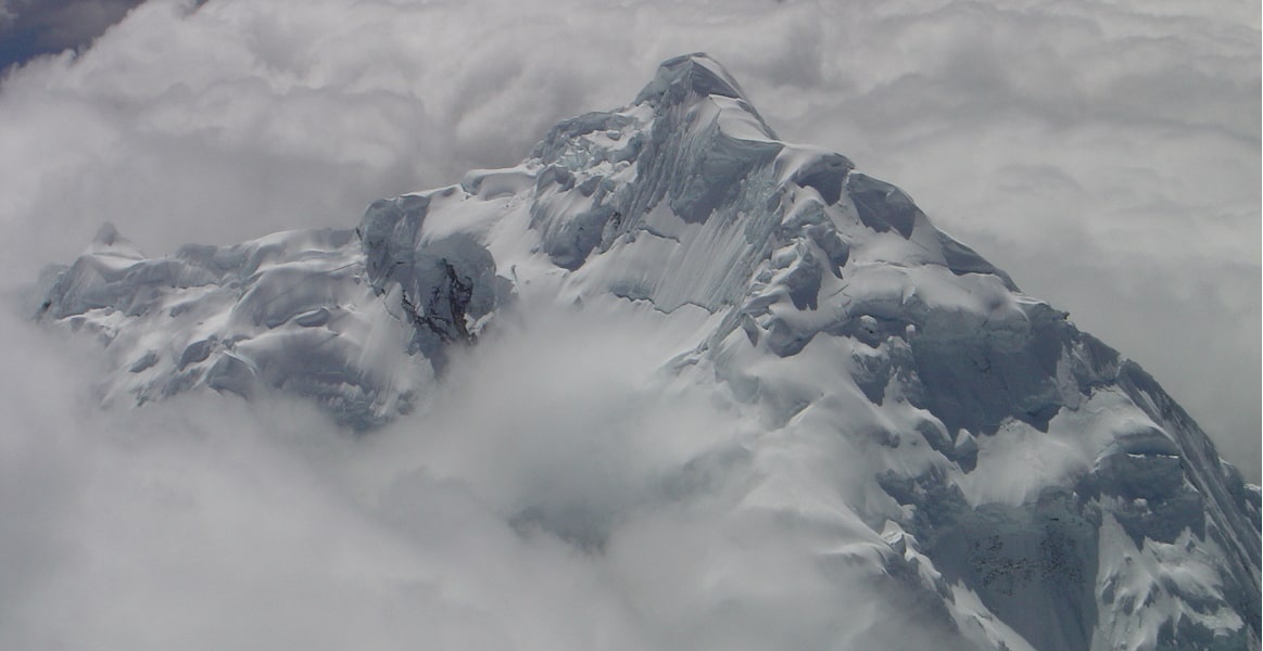 chopicalqui-cordillera-blanca-expediciones-guia-andes-santi-padros