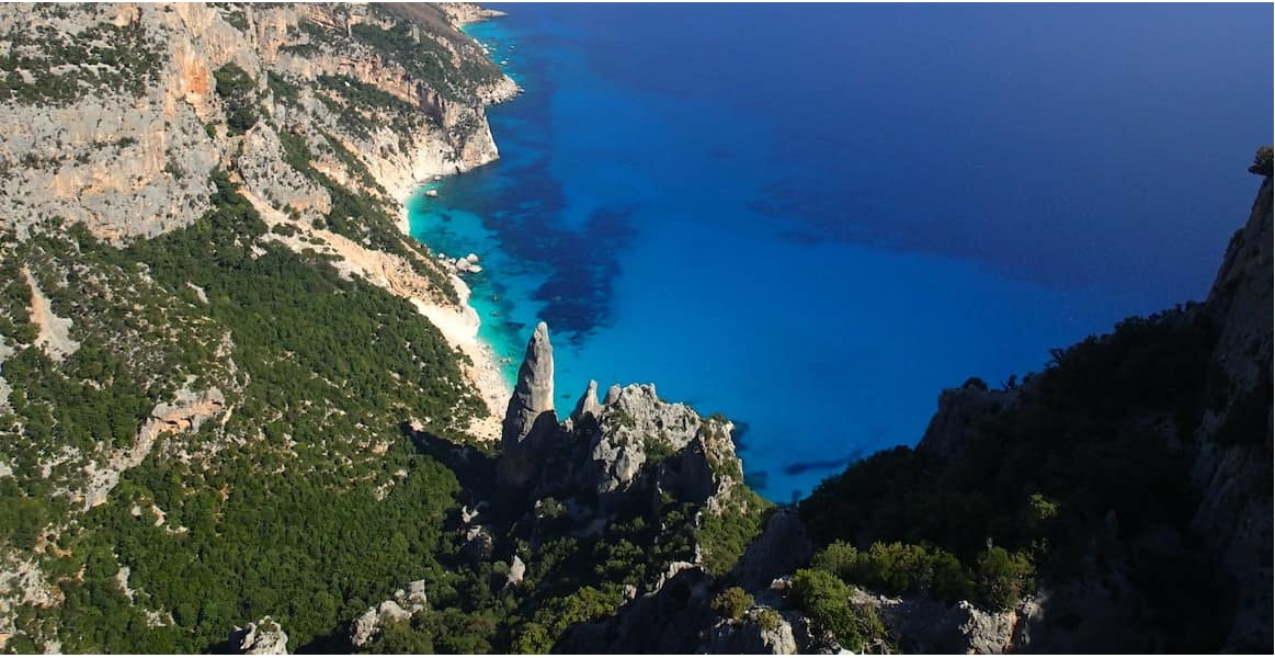 selvaggio-blu-cerdena-goloritze-trekking-senderismo-guia-montana